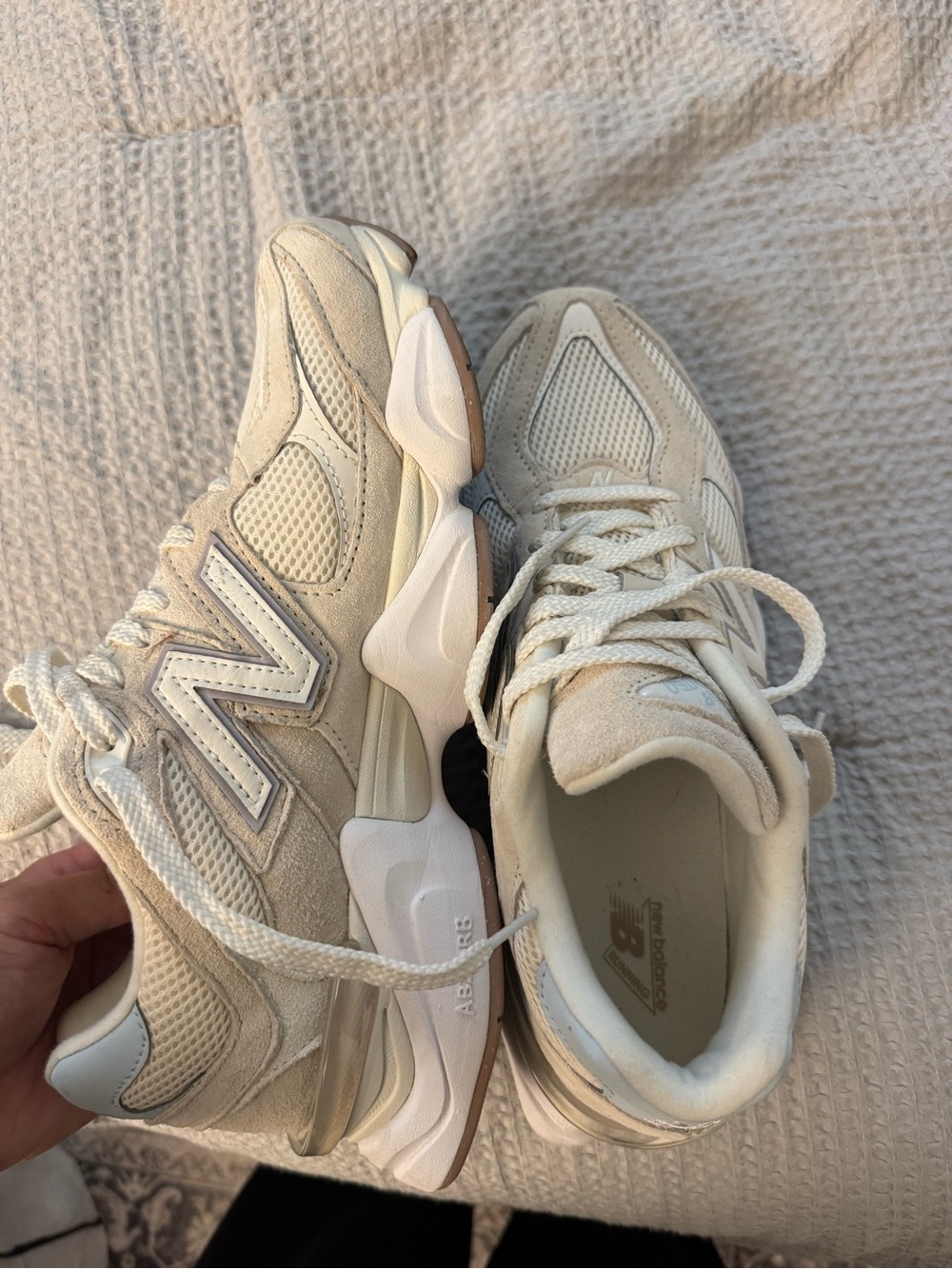 New Balance Women's Cream/Tan